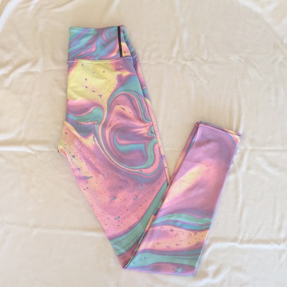 Yoga/Athletic Legging by Deep Legs